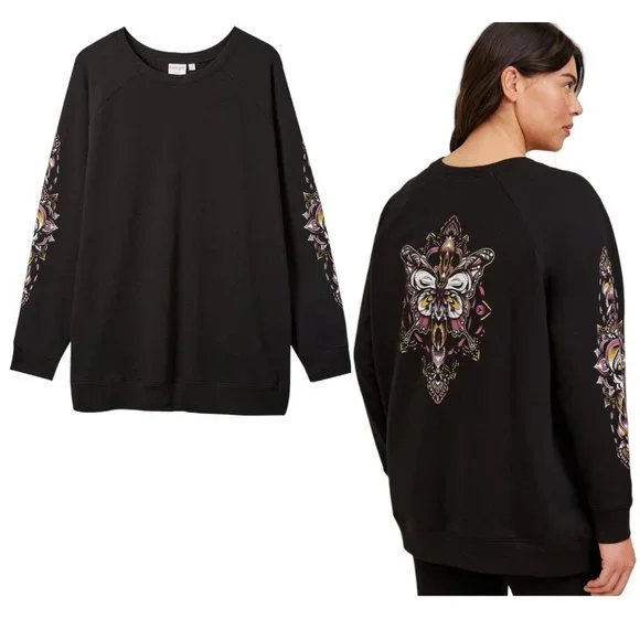 724. LARGE Oversized - TORRID Butterfly Super Soft Fleece Black Sweatshirt NEW - Picture 2 of 6